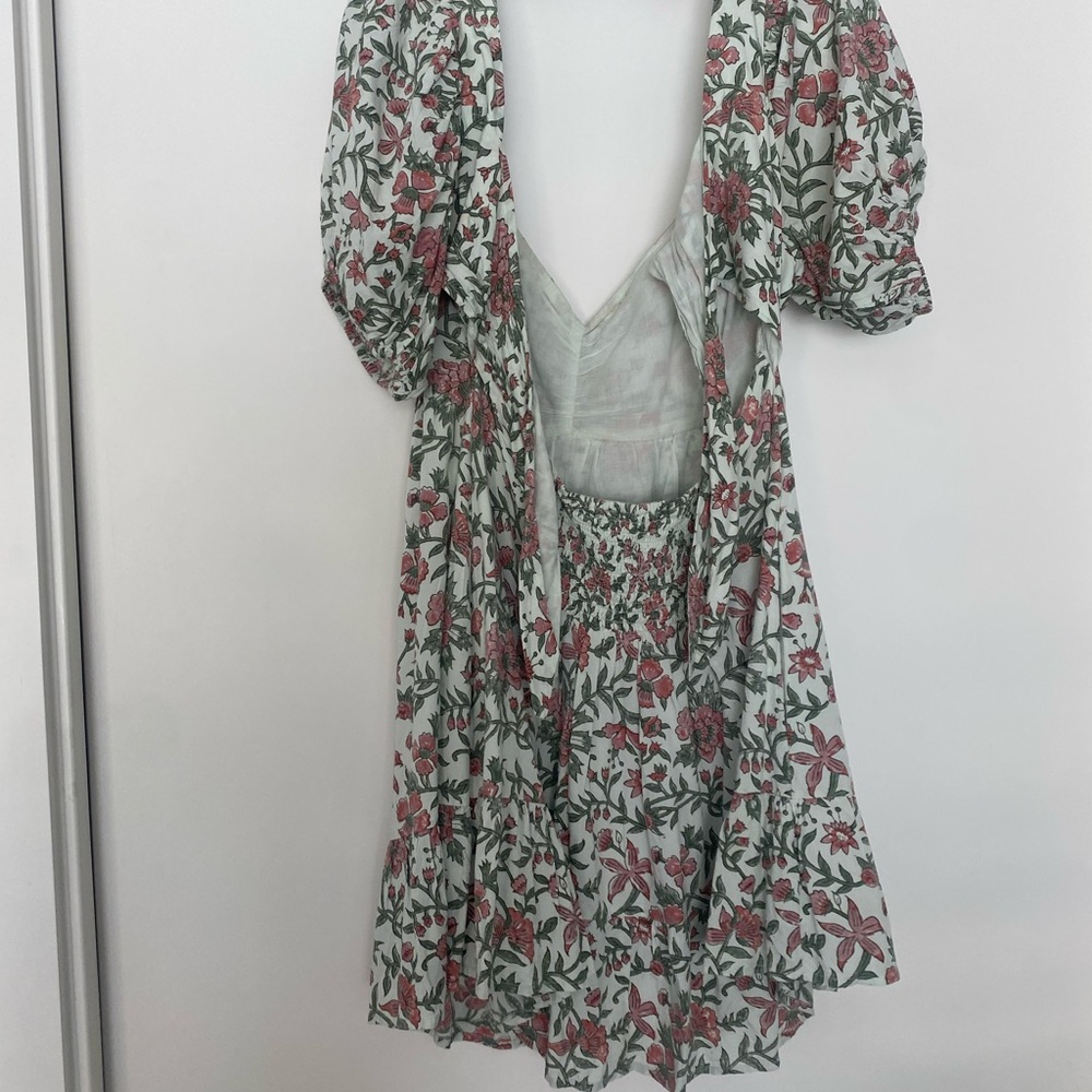Red Plunge Puff Sleeve Sundress for a Night Out - Picture 2 of 3